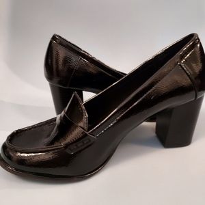 Jones New York Cypress patent leather pumps